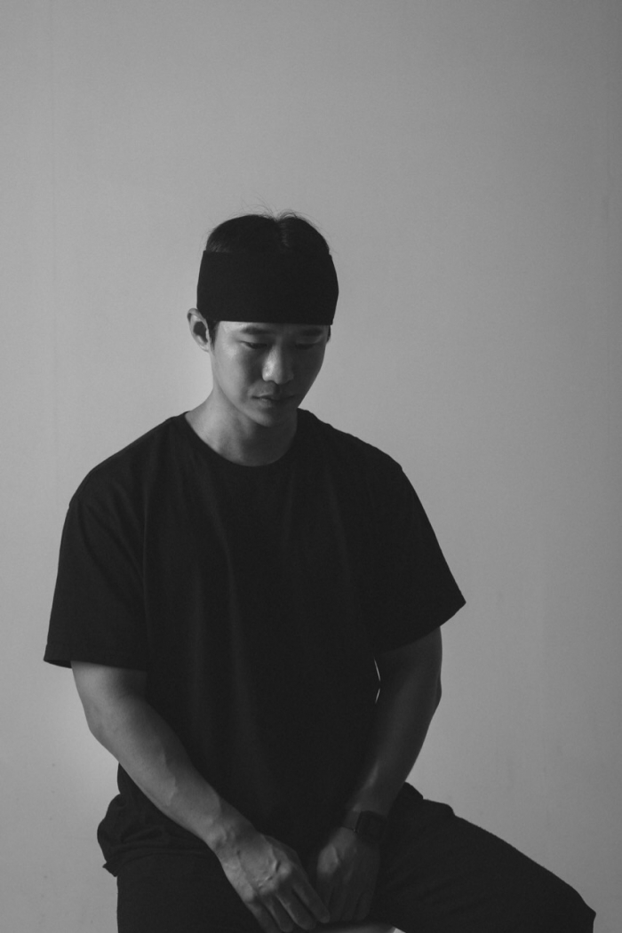 주로,첫 싱글 '파라다이스 0.3' 발매