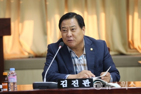 수원시의회 교통건설체육위원회 김진관 의원