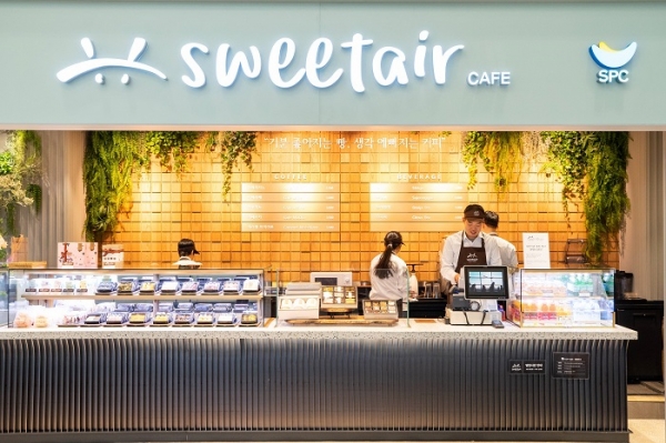 SPC그룹이 인천공항에 장애인카페 'Sweet Air'를 오픈했다. (사진제공=SPC그룹)