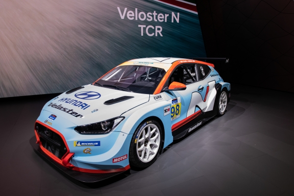 14일(현지시간) 미국 디트로이트 코보센터에서 열린 ‘2019 디트로이트 모터쇼에서 최초 공개된 고성능 경주차 ‘벨로스터 N TCR’의 모습. (사진제공=현대자동차)