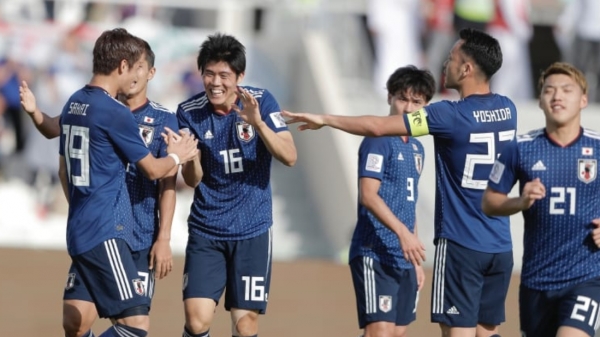 16번 유니폼을 입은 일본의 중앙 수비수 도미야스 다케히로가 이날 골을 성공시켰다. (사진=AFC 홈페이지 캡처)
