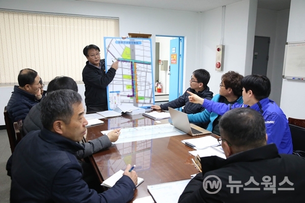안양시는 21일 행정안전부와 합동으로 평촌공동구에 대한 안전점검을 실시했다.(사진=안양시)