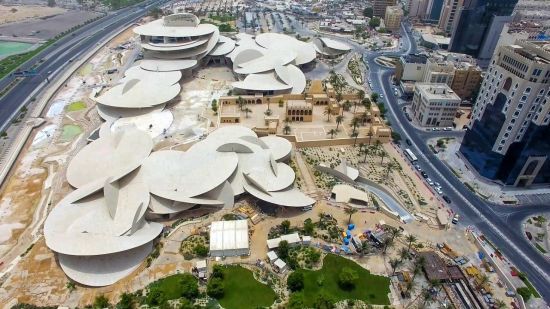 현대건설이 ‘사막의 장미’라는 모티브로 카타르에 건설한 카타르 국립박물관 전경. (사진제공=현대건설)