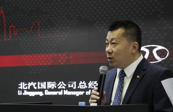 북경자동차 리진강 국제부 수출사 사장이 국내 전기차 시장에 출시하겠다고 발표하고 있다. (사진=손진석 기자)