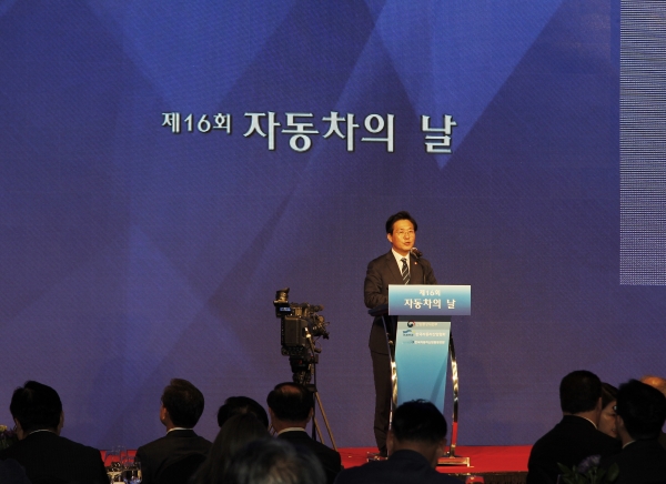 산업부 성윤모 장관이 축사를 하고 있다. (사진=손진석 기자)