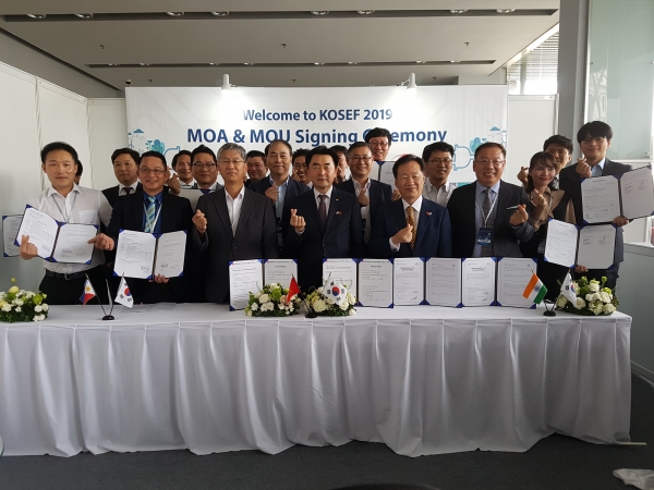 한국전력은 베트남 호치민에서 한국-베트남 스마트 전력에너지 전시회를 개최했다.(사진=한국전력)