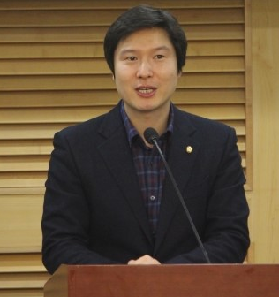 더불어민주당 김해영 의원. (김해영 의원 공식 블로그 캡처)