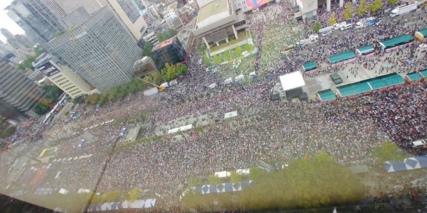 지난 10월 3일 서울 광화문 광장에서 열린 '조국 퇴진' 집회. (사진= 독자 제공)