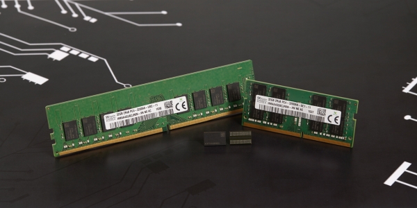 SK하이닉스가 개발한 3세대 10나노급(1z) DDR4 D램. (사진제공=SK하이닉스)