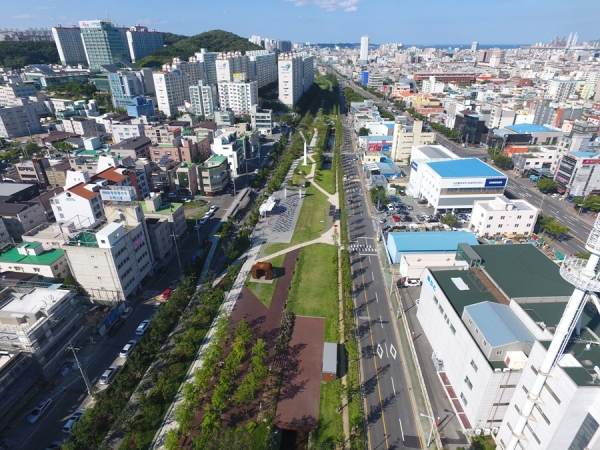 ‘포항 철길숲’이 ‘2019 녹색도시 우수사례’ 평가에서 최우수로 선정됐다.  (사진제공=경북도)
