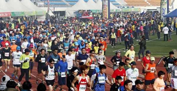 상주 곶감국제 마라톤 대회를 오는 17일 개최한다.  (사진제공=상주시)