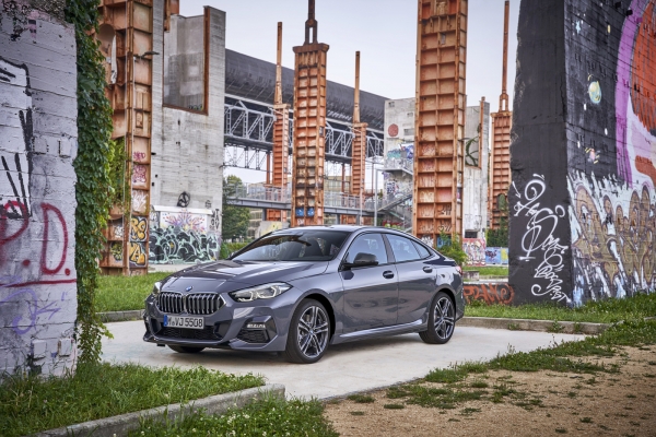 BMW는 컴펙트 세그먼트 최초로 선보이는 4도어 쿠페 '뉴 2시리즈 그란쿠페'를 국내 출시한다.(사진제공=BMW코리아)
