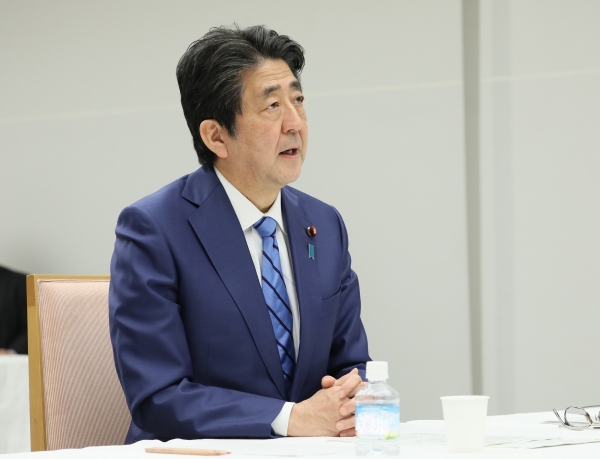 아베 신조 일본 총리가 지난 27일 경제 재정 자문회의에서 발언하고 있다. (사진=일본수상관저 홈페이지)