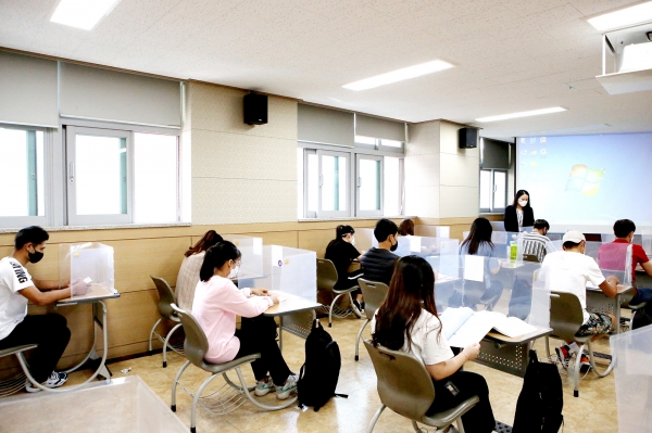 영남이공대학교는 18일 외국인 유학생을 대상으로 맞춤형 취업지원 컨설팅을 실시했다. (사진제공=영남이공대)