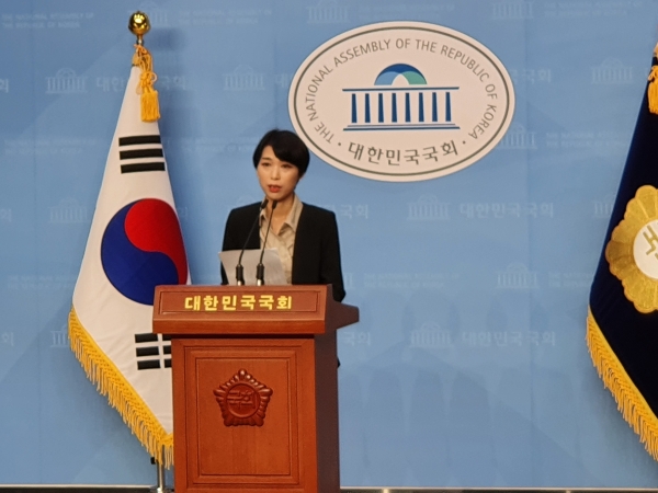 김정화 민생당 대표가 28일 국회소통관에서 열린 기자회견에서 발언하고 있다. (사진=전현건 기자)