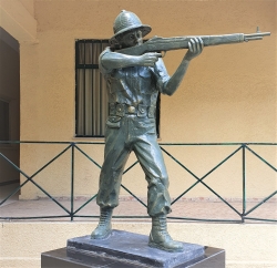 칠곡군이 에티오피아 수도인 아디스아바바에 위치한 한국전 참전용사회관에 건립한 참전용사 동상(사진제공=칠곡군)
