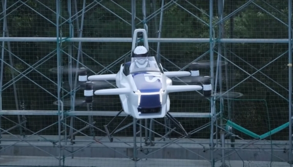 스카이드라이브는 지난달 25일 유인 플라잉카 시험 운전에 처음 성공했다. (사진=스카이드라이브 유튜브 캡처)
