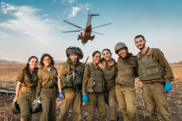 이스라엘 남녀 군인. (사진=IDF 페이스북 캡처)