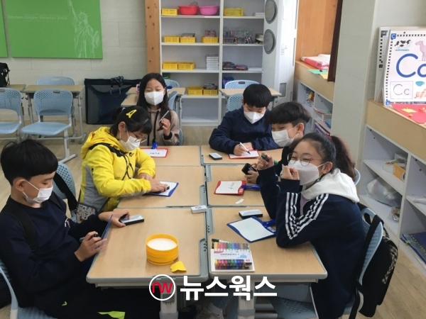 김천동신초 영어체험교실 운영 모습. (사진제공=경북교육청)