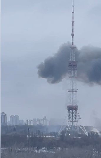 폭격된 키예프 TV 타워. (사진=텔레그램 우크라이나 온라인 캡처)