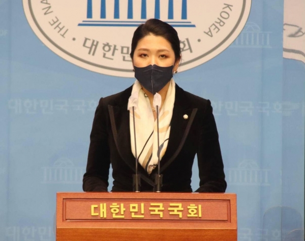 신현영 더불어민주당 의원. (사진=신현영 의원 페이스북 캡처)