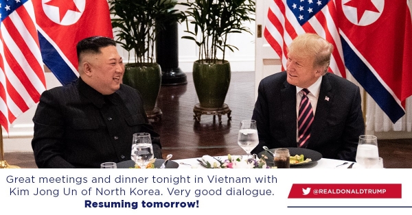 지난 2019년 2월 28일 당시 도널드 트럼프 미 대통령과 김정은(왼쪽) 북한 국무위원장이 베트남 하노이에서 회담을 하고 있다. (사진=트럼프 전 대통령 페이스북 캡처)