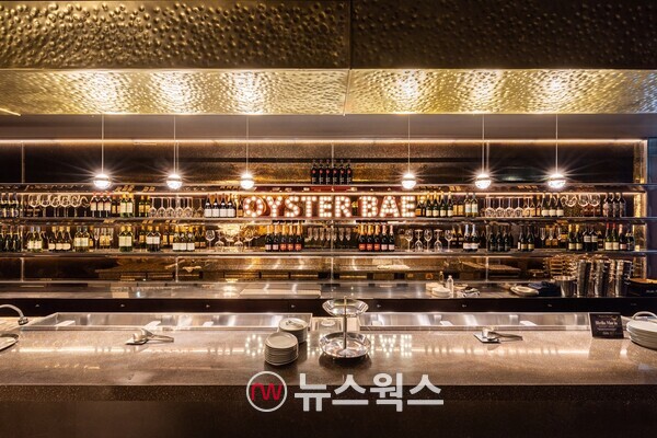 더 플라자 'Oyster 배 by 배식당' 모습. (사진제공=한화호텔앤드리조트)