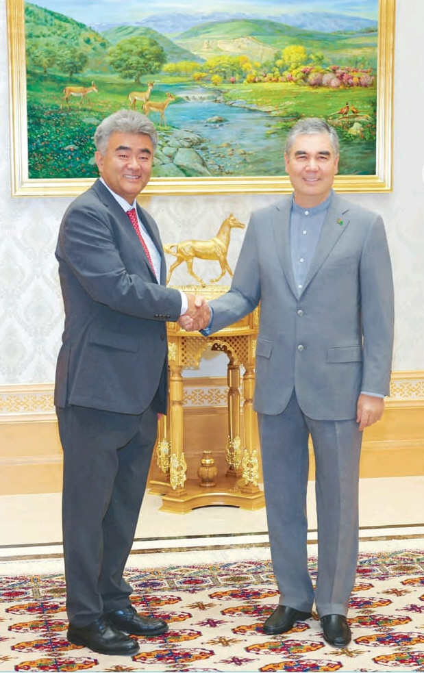 [사진] 대우건설 정원주 회장 투르크메니스탄 국가최도지도자 예방