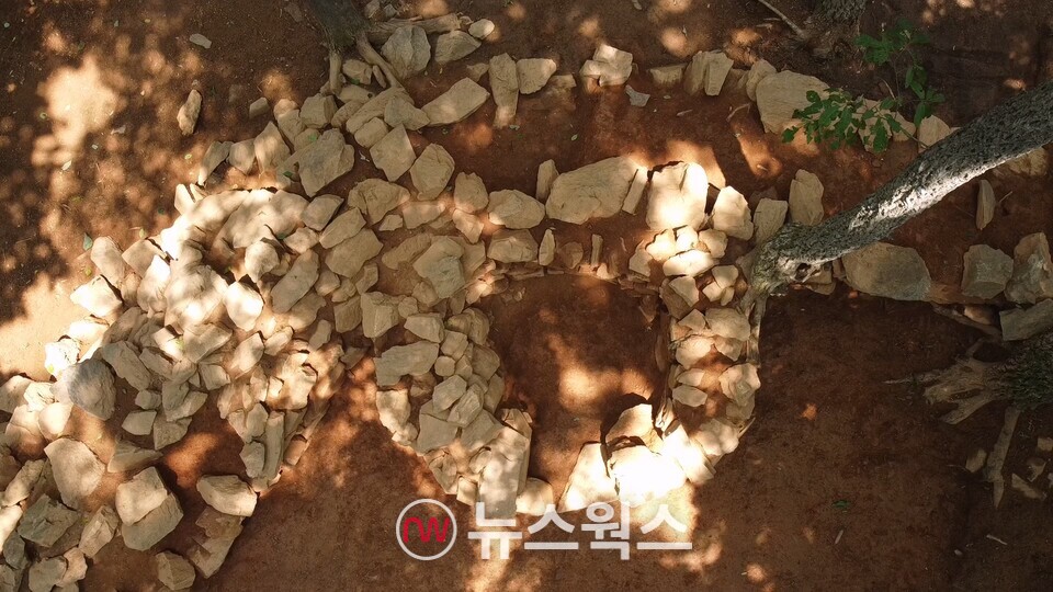 용인시 건지산 봉수터에서 발견된 연조 5기 모습(사진제공=용인시)