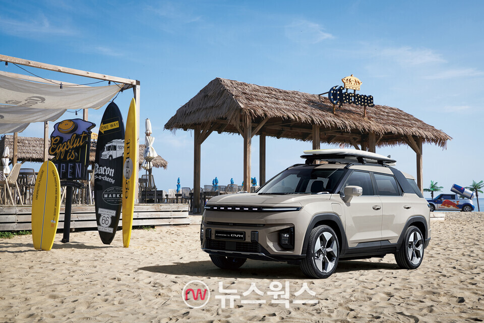 KG모빌리티의 중형급 전기 SUV '토레스 EVX' 전면부 모습. (사진제공=KG모빌리티)