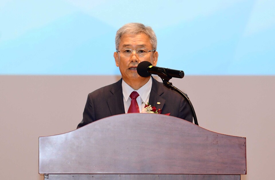 김동철 신임 한전사장이 20일 나주 본사에서 열린 취임식에서 취임사를 하고 있다. (사진제공=한전)