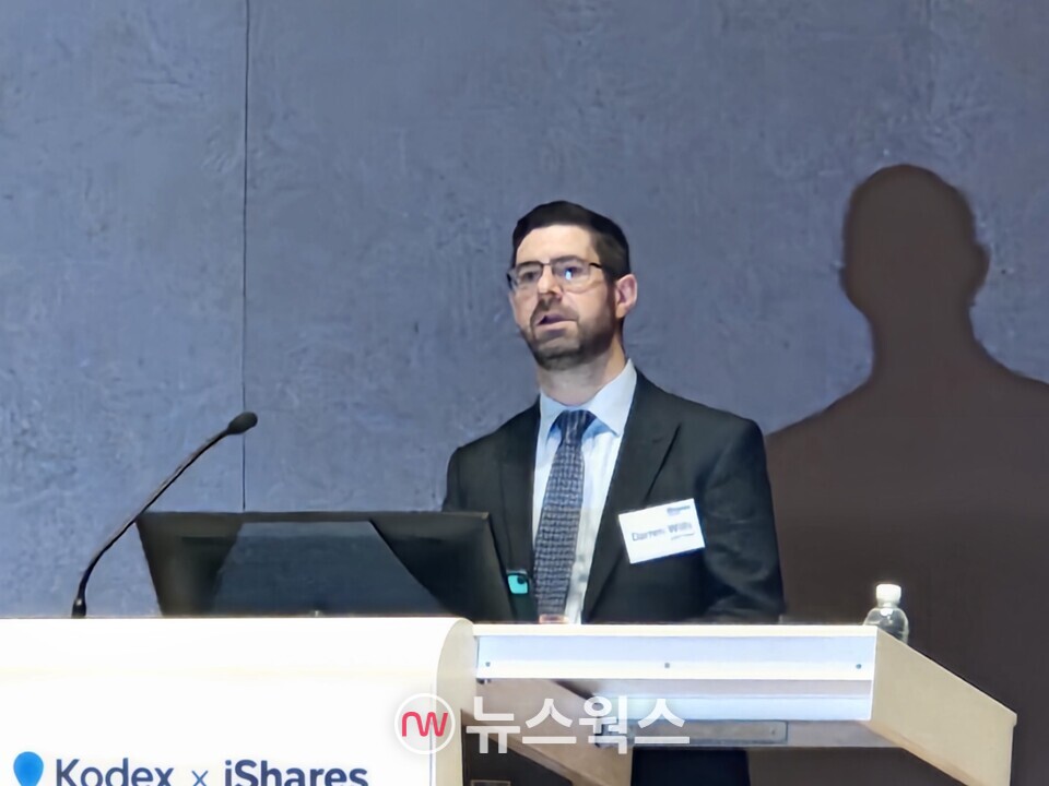 19일 서울 여의도 한국거래소 컨퍼런스홀에서 열린 삼성자산운용의 'Kodex iShares 미국채권 ETF 3종' 상장 기념 간담회에서 대런 윌슨 블랙록 아시아태평양 ETF 및 인덱스 상품부문 대표가 발표하고 있다. (사진=유한새 기자)
