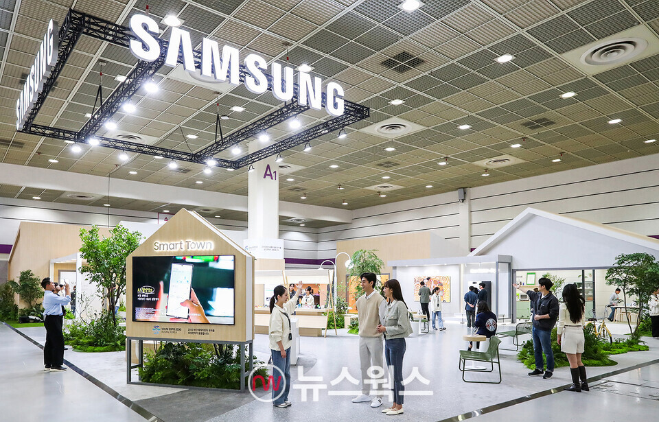 서울 코엑스에서 열린 KES 2023에 설치된 삼성전자 부스. (사진제공=삼성전자)