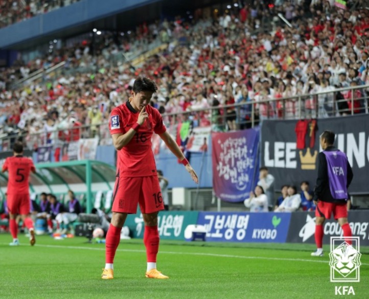 지난 6월 20일 대전월드컵경기장에서 열린 대한민국과 엘살바도르와의 경기에서 황의조가 선제골을 넣은 뒤 세리머니를 하고 있다. (출처=대한축구협회 홈페이지)