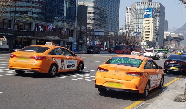 서울 광화문 사거리에 택시가 서 있다. (사진=뉴스웍스DB)