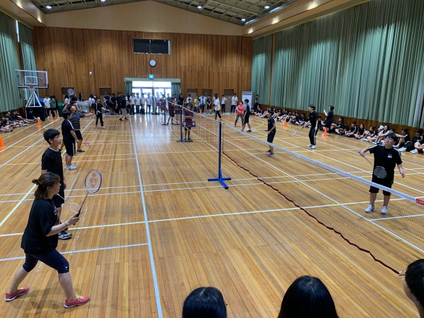경북 왜관중학교 체육관에서 학교장배 배드민턴대회가 열리고 있다. (사진제공=칠곡군교육청)