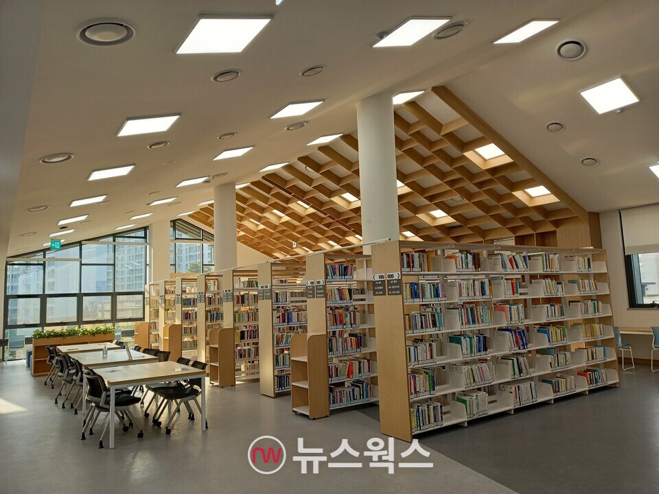 용인시 서농도서관 열람실 (사진제공=용인시)