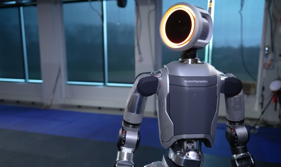 보스턴다이내믹스가 17일(현지시간) 공개한 신형 '아틀라스'. (출처=보스턴다이내믹스 유튜브 채널)