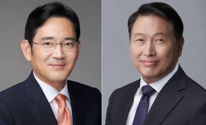 ​이재용(왼쪽) 삼성전자 회장과 최태원 SK그룹 회장. (사진제공=각사)
