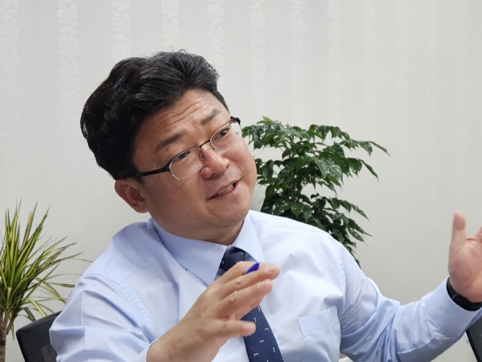 강명구 국민의힘 경북 구미을 의원은 제1야당의 상임위 독식이 이재명 방탄과 윤석열 대통령을 흠집 내 탄핵하고자 하는 속셈에서 비롯됐다고 말했다. (사진=이한익 기자)