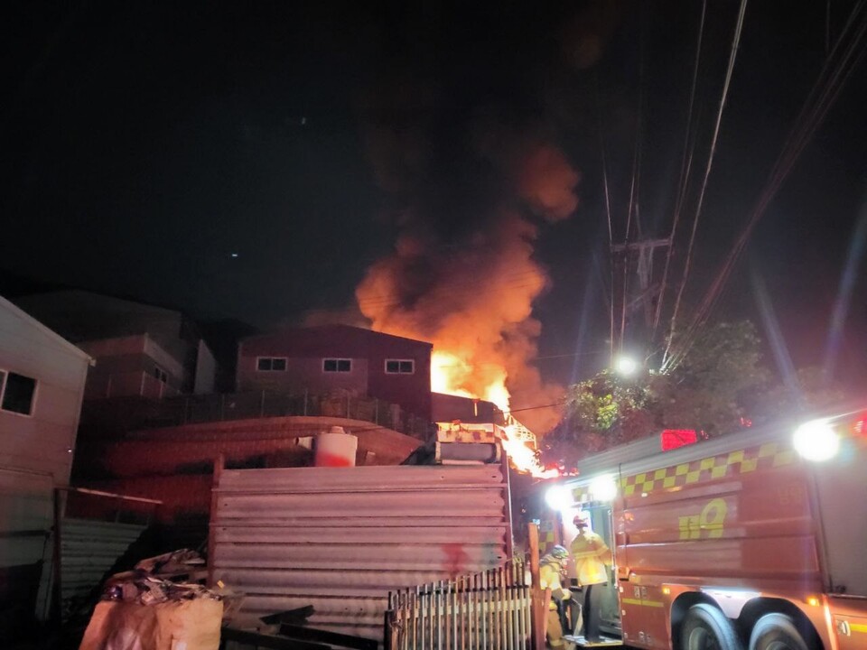 지난 19일, 화재가 발생한 화성 자동차부품 제조 공장 모습. (사진=뉴스1)