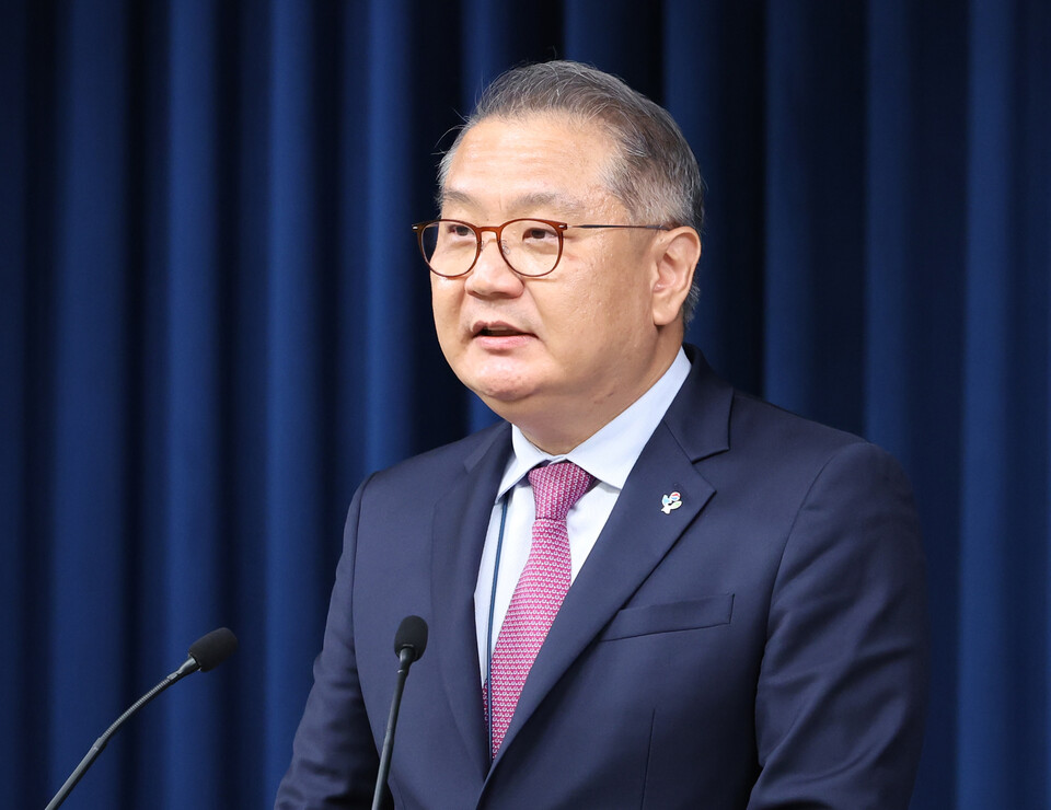 박상욱 대통령실 과학기술수석이 27일 용산 대통령실 청사 브리핑룸에서 2025년도 R&D 재원 배분 결과 관련 브리핑을 하고 있다. (사진=뉴스1)