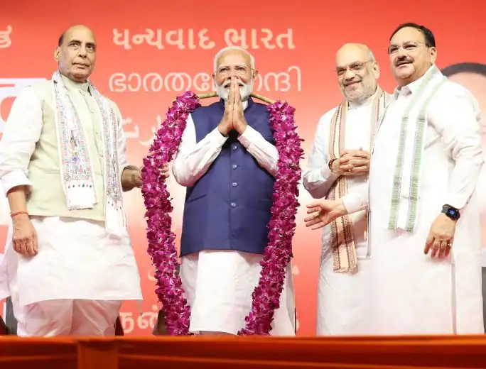 나렌드라 모디(왼쪽에서 두 번째) 인도 총리. (출처=나렌드라 모디 공식 홈페이지)