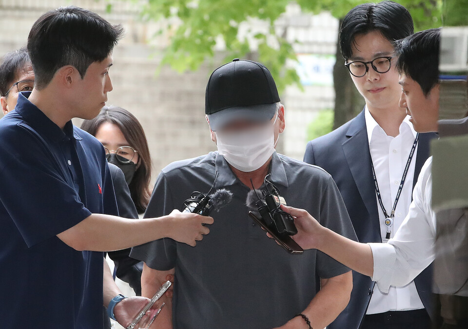 '시청역 역주행 참사' 가해 차량 운전자 차 모씨가 지난달 30일 오전 서울 서초구 서울중앙지방법원에서 열린 구속 전 피의자 심문(영장실질심사)에 출석하고 있다. (사진=뉴스1)