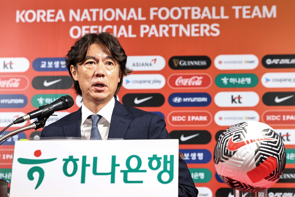 홍명보 대한민국 축구 국가대표팀 감독이 지난 26일 오전 서울 종로구 축구회관에서 열린 '2026 북중미 월드컵 아시아 지역 3차 예선 대표팀 소집 명단 발표 기자회견'에서 발언하고 있다. (사진=뉴스1)
