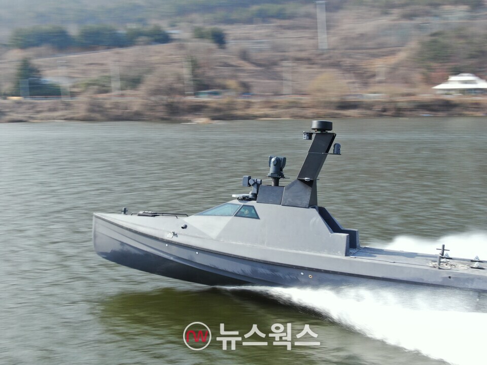 LIG넥스원의 무인수상정 '해검2'. (사진제공=LIG넥스원)