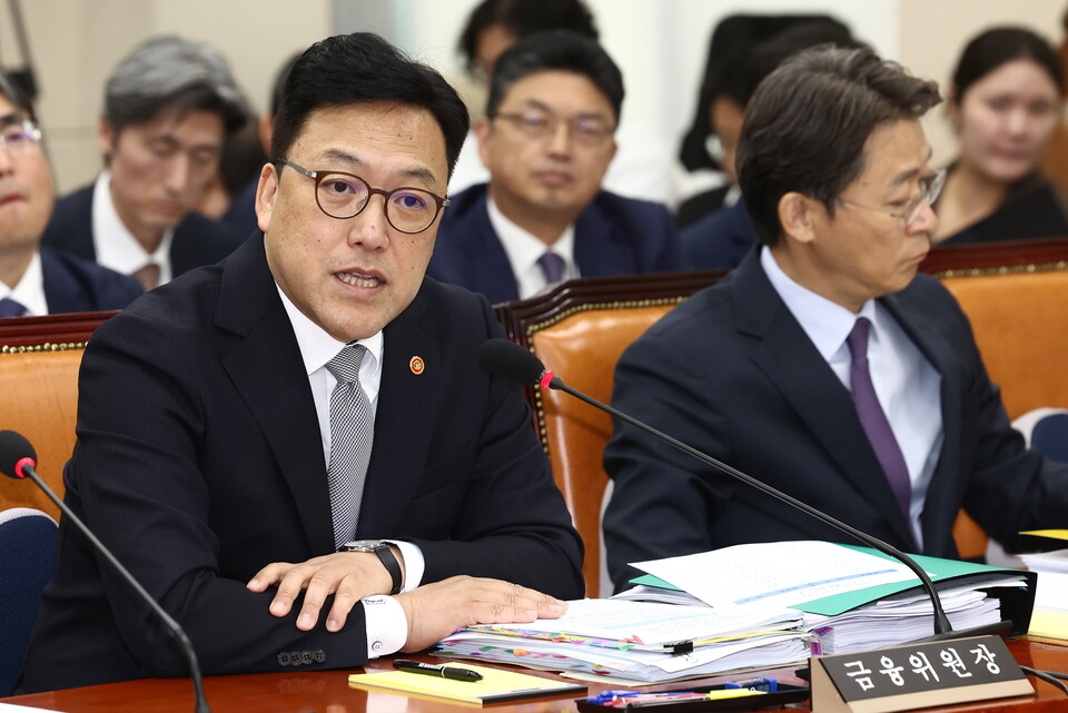 김병환 금융위원장이 10일 오전 서울 여의도 국회 정무위원회에서 열린 금융위원회 대한 국정감사에서 질의에 답변하고 있다. (사진=뉴스1)