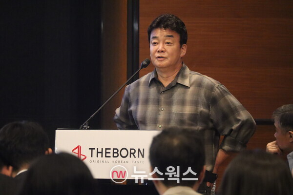 백종원 더본코리아 대표가 28일 오후 서울 여의도 콘래드호텔에서 열린 '더본코리아 IPO 기자간담회'에서 상장 취지를 설명하고 있다. (사진=박성민 기자)