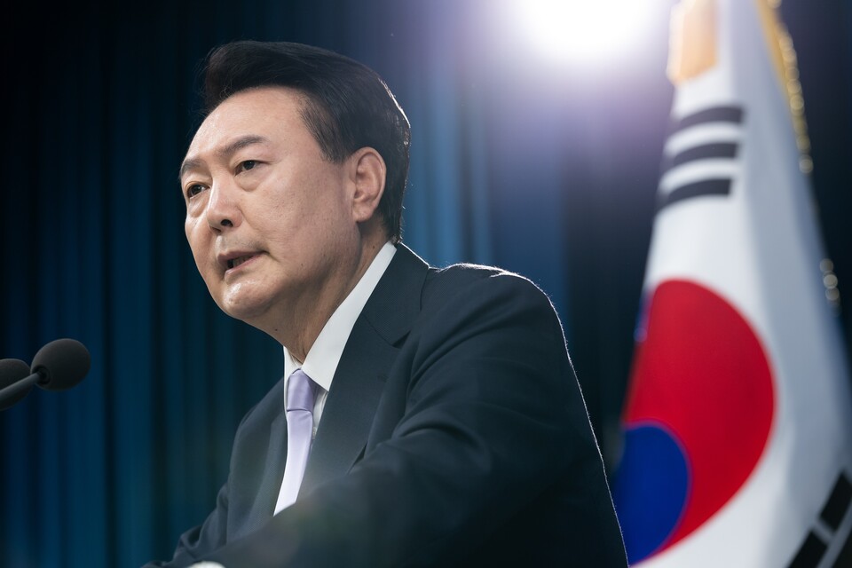 윤석열 대통령이 7일 서울 용산 대통령실 청사 브리핑실에서 대국민담화 및 기자회견을 진행하고 있다. (사진제공=대통령실)