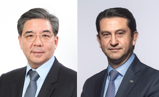 장재훈(왼쪽) 현대차 신임 부회장·호세 무뇨스 신임 대표이사 사장. (사진제공=현대차)